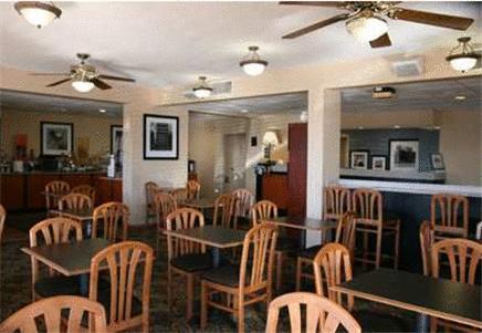 Days & By Wyndham North 3*